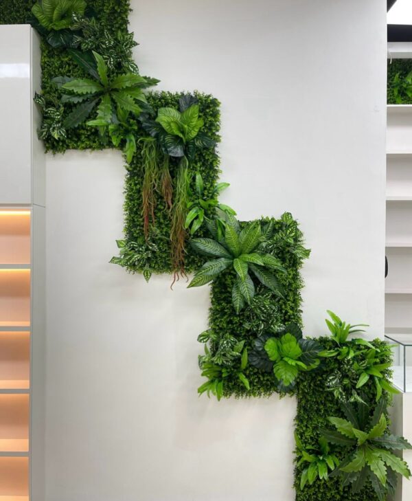 Vertical Garden Sintetis