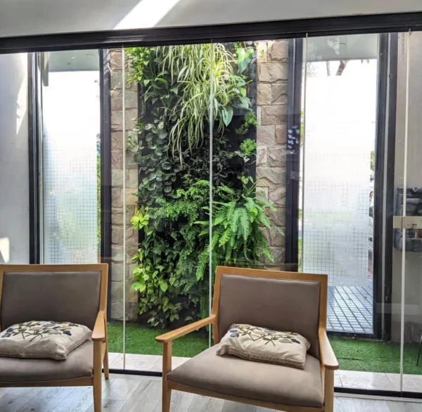 t1 Vertical Garden Tanaman Hidup